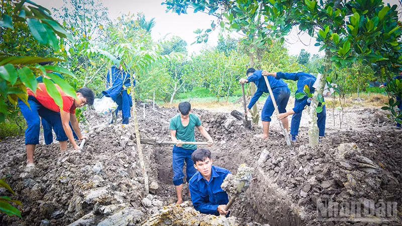 Đội K91 mở rộng khu vực đào tìm với gần 500m³ đất.
