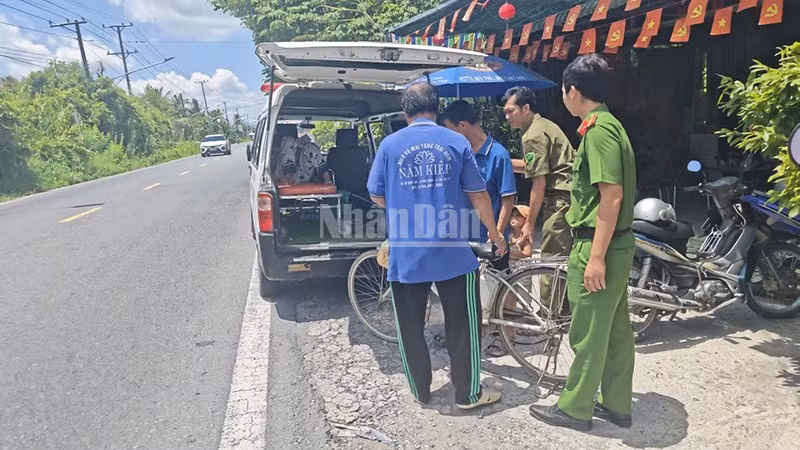 Đồng Tháp: Hỗ trợ gia đình có phụ nữ mới sinh về quê an toàn ndo_c_hotro-2.jpg