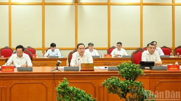 Chủ tịch Quốc hội Trần Thanh Mẫn chủ trì buổi làm việc.
