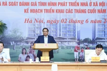 Thủ tướng Phạm Minh Chính chủ trì Hội nghị trực tuyến toàn quốc triển khai thực hiện Nghị quyết 201/2025/QH15 của Quốc hội về thí điểm một số cơ chế, chính sách đặc thù phát triển nhà ở xã hội.