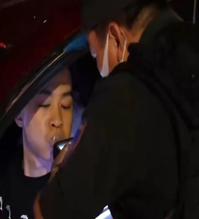 [Video] Hà Nội: 134 trường hợp vi phạm nồng độ cồn trong 2 giờ đầu tổng kiểm tra