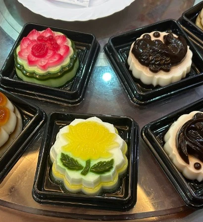 [Video] Bánh Trung thu thạch: Sắc màu mới cho đêm hội trăng rằm