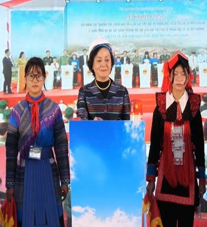 [Video] Khởi công các trường nội trú liên cấp vùng biên Tuyên Quang và Lào Cai