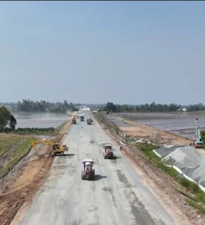 [Video] Sẽ thông xe kỹ thuật cao tốc Châu Đốc – Cần Thơ – Sóc Trăng ngày 19/12 