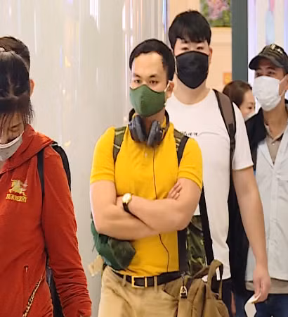 [Video] Giá vé máy bay dịp 30/4 – 1/5 bất ngờ “hạ nhiệt” 