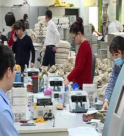 [Video] Lãi suất ngân hàng xuất hiện mức 9%/năm, kèm điều kiện đặc biệt