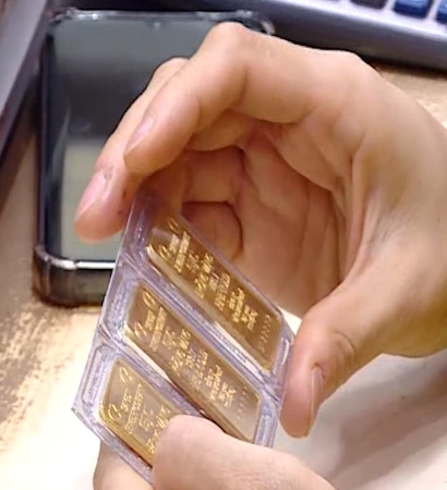 [Video] Giá vàng SJC giảm hơn 2 triệu đồng trong buổi sáng