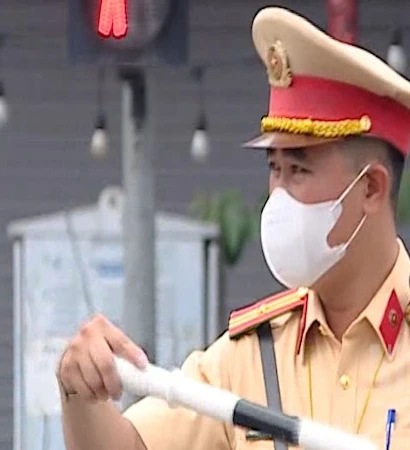 [Video] Phân luồng giao thông chương trình nghệ thuật chào mừng Đại hội Đảng XIV