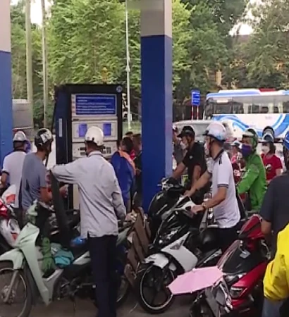 [Video] Đề xuất phạt tới 20 triệu đồng hành vi bán xăng dầu “nhỏ giọt”