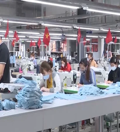 [Video] Thành phố Hồ Chí Minh: 100% công nhân tại các khu sản xuất trọng điểm đã trở lại nhà máy