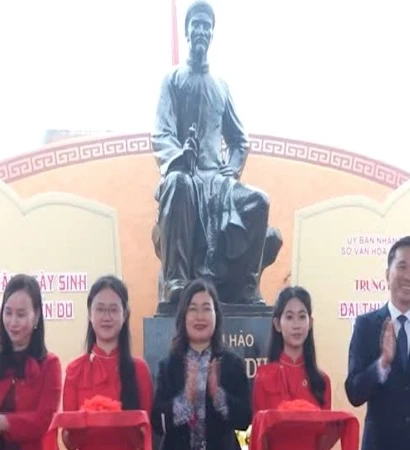[Video] Không gian trưng bày"Đại thi hào Nguyễn Du - ngàn năm nhớ mãi"