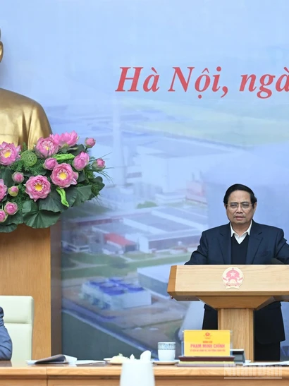 Thủ tướng Phạm Minh Chính phát biểu chỉ đạo tại phiên họp.