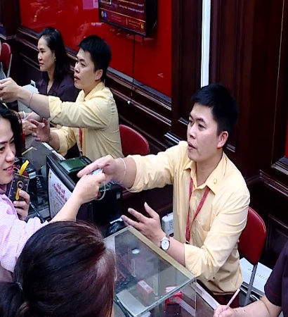 [Video] Giá vàng trong nước tiến sát 191 triệu đồng mỗi lượng