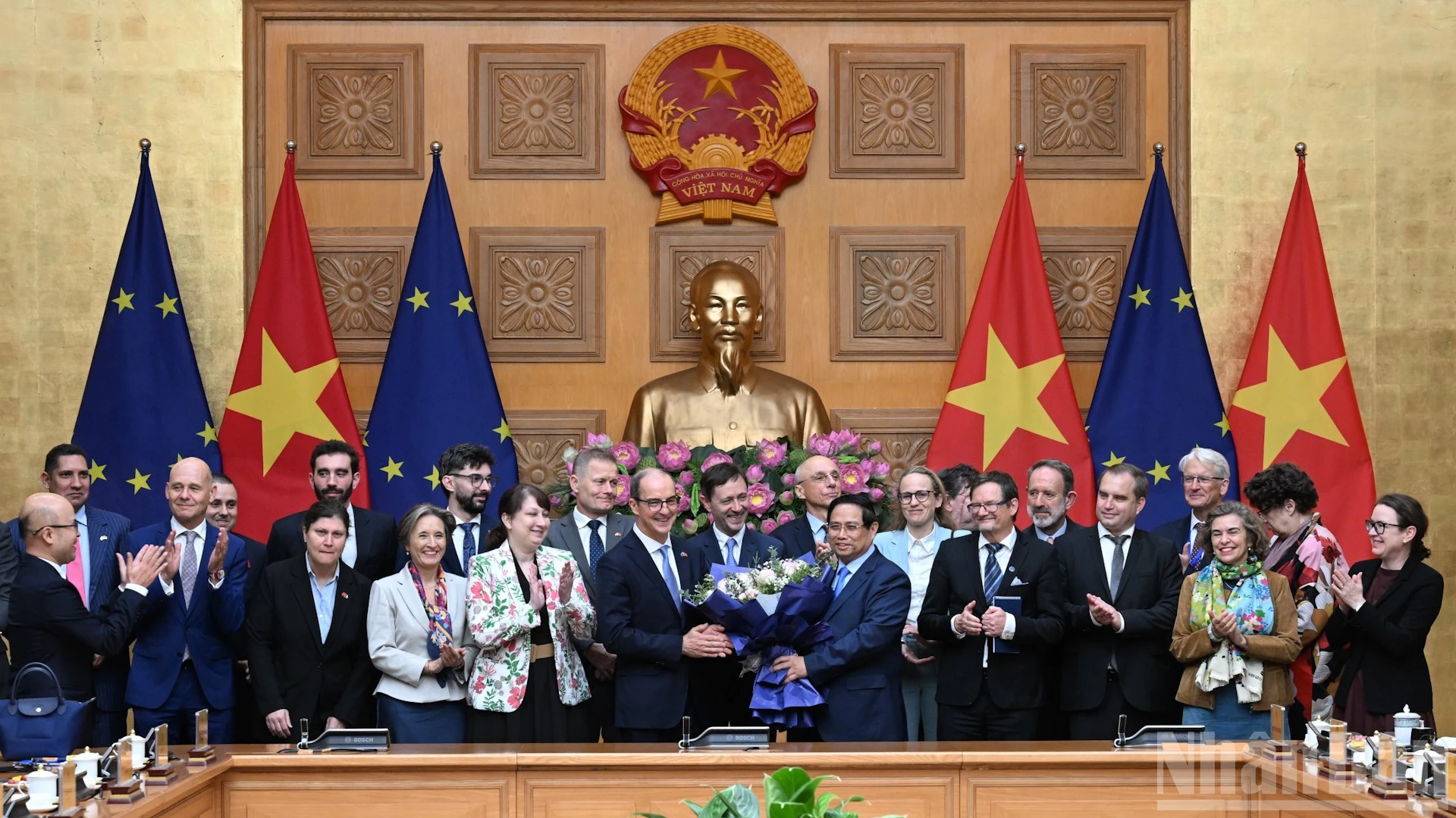 Thủ tướng Phạm Minh Chính tiếp đại diện EU và Đại sứ các nước thành viên tại Việt Nam