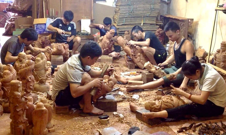 Các làng nghề gỗ cần thay đổi mẫu mã, giá thành sản phẩm để tiếp cận thị trường. img-9198.jpg
