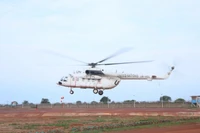 Trực thăng của Liên hợp quốc đưa các thành viên Đội Công binh số 3 đến điểm trung chuyển Wau để thực hiện hành trình về nước, kết thúc nhiệm kỳ tại Phái bộ an ninh lâm thời Liên hợp quốc tại Abyei.