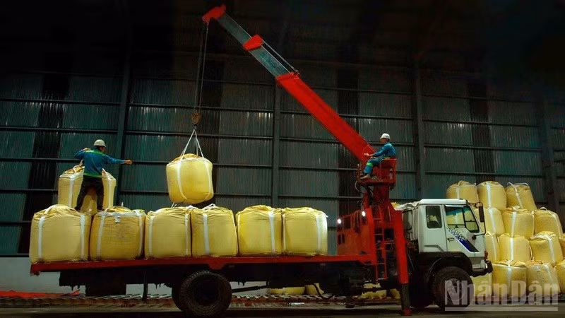 Trong 10 năm qua, Công ty Nhôm Đắk Nông-TKV đã đóng góp ngân sách Nhà nước hơn 4.204 tỷ đồng.