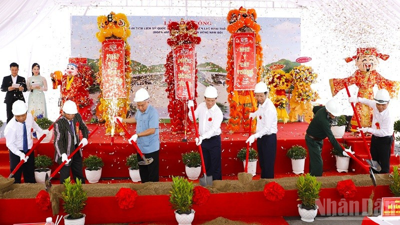 Lễ khởi công dự án Khu di tích lịch sử quốc gia - địa điểm bắt liên lạc, khai thông đường Hồ Chí Minh (đoạn Tây Nguyên đến Đông Nam Bộ).