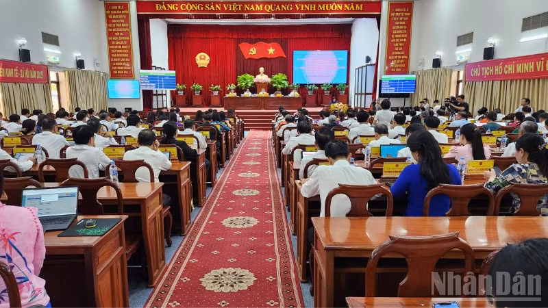 Quang cảnh Kỳ họp Hội đồng nhân dân thành phố Cần Thơ.