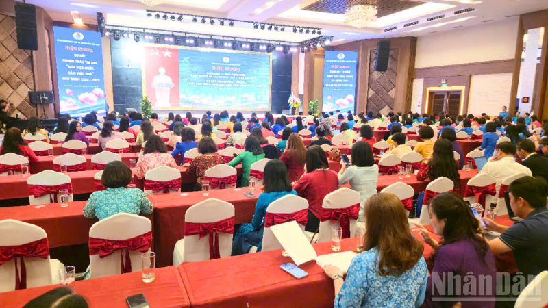 Quang cảnh hội nghị.