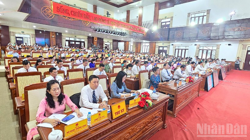 Quang cảnh phiên chất vấn.