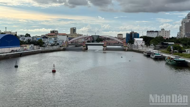 Sở Nông nghiệp và Môi trường thành phố Cần Thơ chính thức tiếp nhận quản lý, vận hành Hệ thống FRMIS đưa ra cảnh báo ngập sớm cho vùng nội ô.