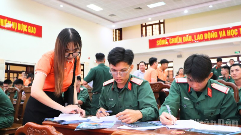 Đơn vị doanh nghiệp cung cấp thông tin về tuyển dụng lao động cho quân nhân xuất ngũ.