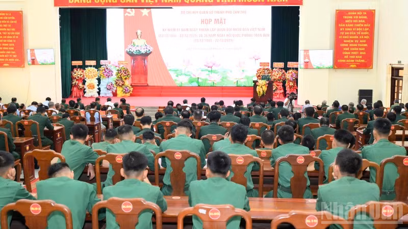 Quang cảnh buổi họp mặt.