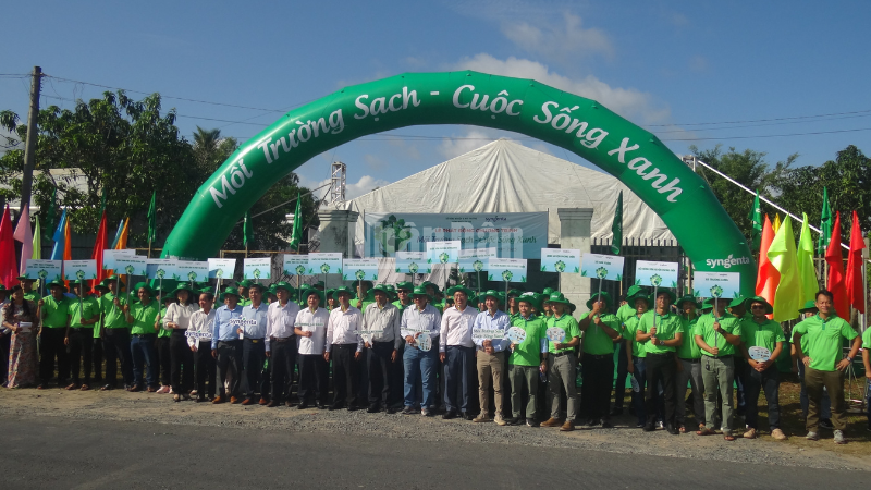 Lễ phát động trồng cây và Chương trình “Môi trường sạch-Cuộc sống xanh” tại huyện Phong Điền.
