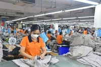 Hoạt động sản xuất tại công ty cổ phần may Hưng Yên, tỉnh Hưng Yên.