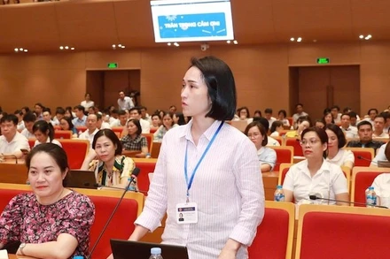 Đại diện các xã, phường nêu ý kiến tại Hội nghị.