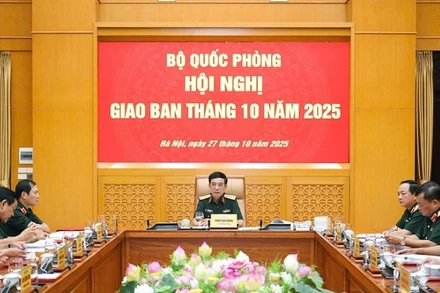 Đại tướng Phan Văn Giang chủ trì hội nghị. (Ảnh: Báo Quân đội nhân dân)