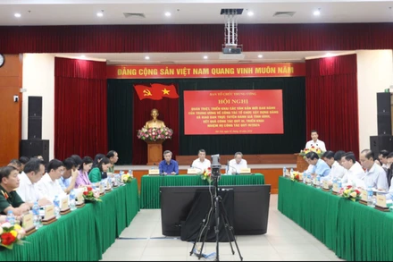 Ảnh minh họa: Ban Tổ chức Trung ương tổ chức Hội nghị trực tuyến quán triệt, triển khai các văn bản mới về công tác tổ chức xây dựng Đảng và giao ban công tác quý III. (Ảnh: TIỂU PHƯƠNG)