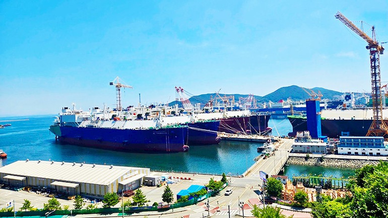 Một góc nhà máy đóng tàu hiện đại của Hanwha Ocean. 152.jpg