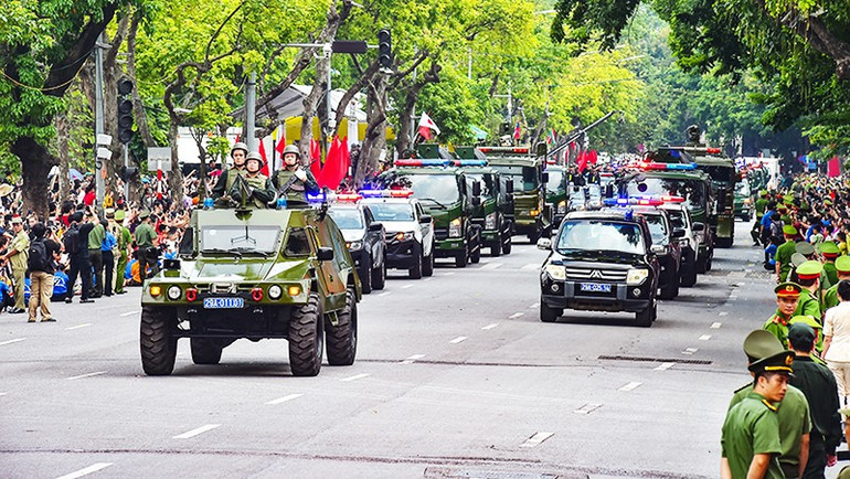 Dàn xe đặc chủng tham gia diễu hành. 45.jpg