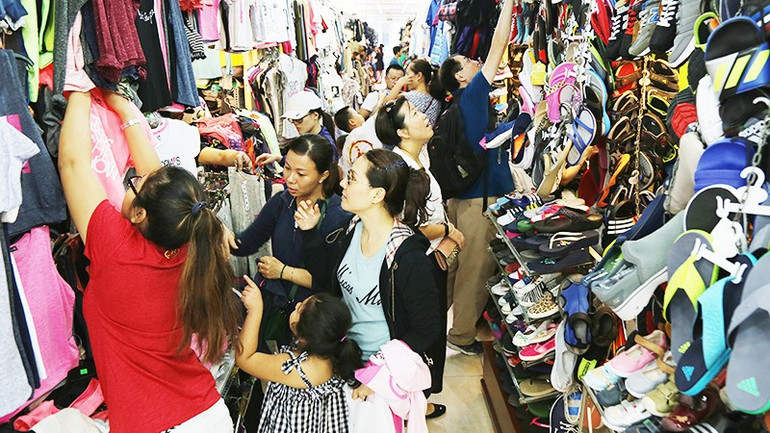 Khu vực hộ và cá nhân kinh doanh là một trong những dư địa để phát triển thêm nhiều doanh nghiệp ở Việt Nam. Ảnh: KHIẾU MINH 231.jpg