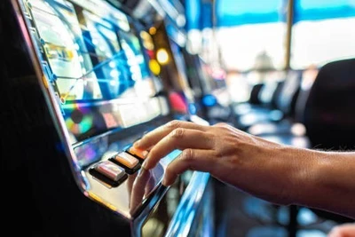 Cờ bạc online “núp bóng” các hoạt động giải trí.