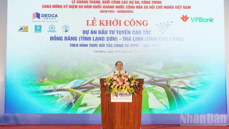 Đồng chí Quản Minh Cường, Bí thư Tỉnh ủy Cao Bằng phát biểu ý kiến tại buổi lễ. ndo_br_z6921547150633-9e02396e034a557478cd60d41b9bca96-5090.jpg