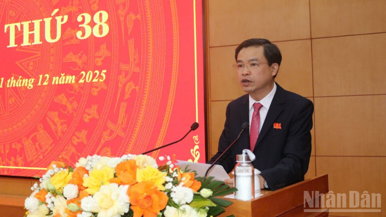 Be Thanh Tinh elvtárs, a Tartományi Pártbizottság állandó titkárhelyettese és a Cao Bang Tartományi Népi Tanács elnöke mondta el a megnyitó beszédet. ndo_br_z7311448070287-1ac439e181f03735490ad8fdb1e52b64-3836.jpg