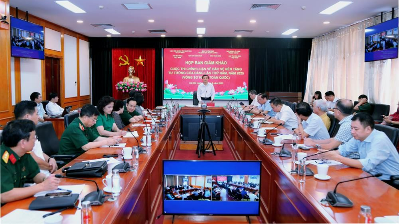 Quang cảnh cuộc họp.