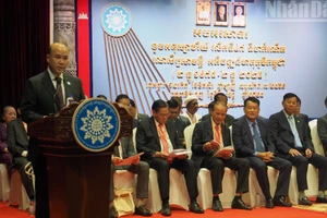 Phó Thủ tướng Hun Many, Phó Chủ tịch Hội đồng Mặt trận Đoàn kết phát triển Tổ quốc Campuchia phát biểu tại lễ kỷ niệm.