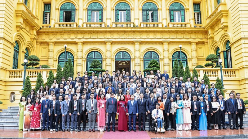 Phó Chủ tịch nước Võ Thị Ánh Xuân gặp mặt Đoàn đại biểu tham dự Diễn đàn Trí thức trẻ Việt Nam toàn cầu lần thứ VI. 