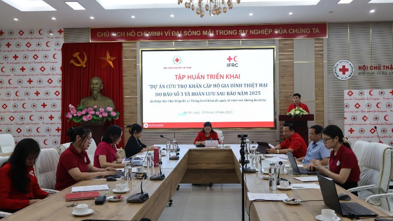Toàn cảnh chương trình tập huấn triển khai dự án. 
