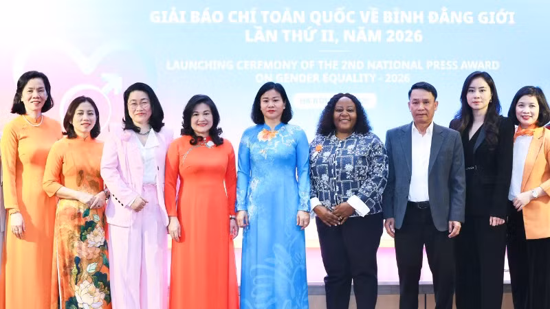 Các đại biểu tham dự chương trình. 