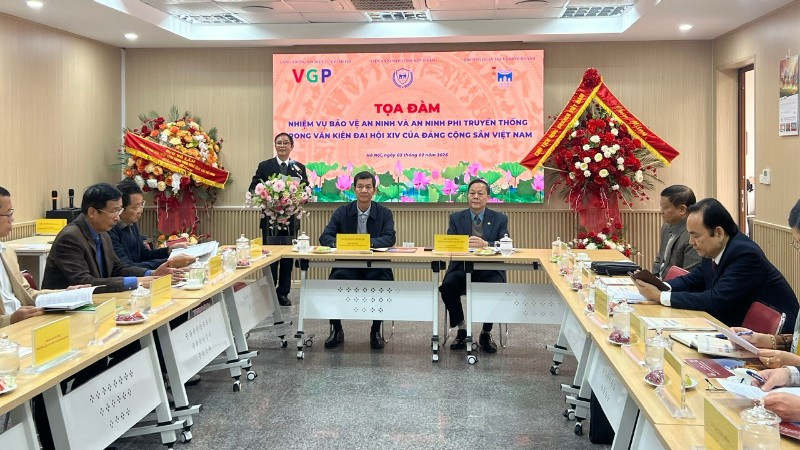 Toàn cảnh tọa đàm.