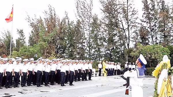 Quang cảnh lễ tưởng niệm. (Ảnh CTV)