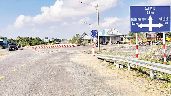 Nút giao đường đông-tây với các tuyến đường khác trên địa bàn phường Khánh Hòa, thành phố Cần Thơ.