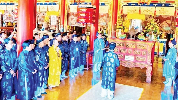 Đền thờ Vua Hàm Nghi và các tướng sĩ Cần Vương ở Cam Lộ.