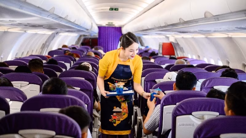 Mỗi chuyến bay là một hành trình trải nghiệm văn hóa bản địa của hành khách.