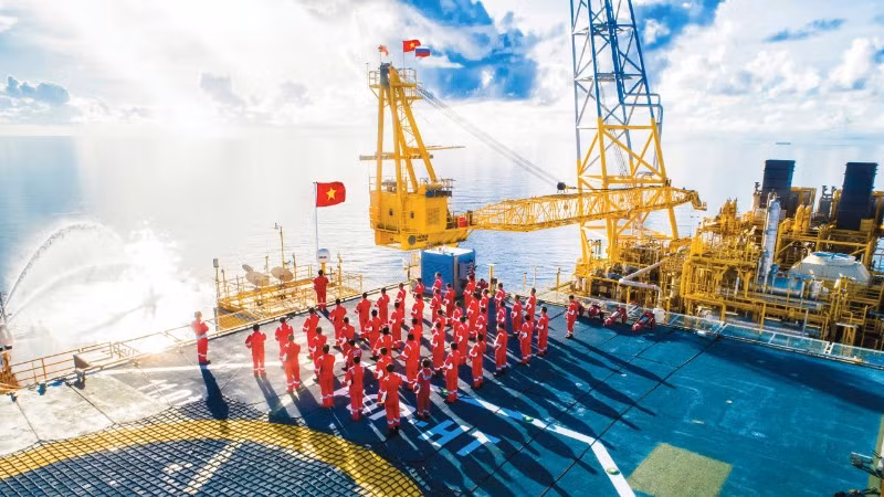 Petrovietnam giữ vai trò quan trọng trong an ninh quốc phòng.